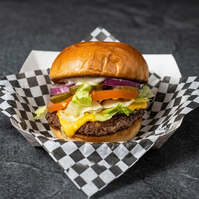 STL Deluxe Burger.